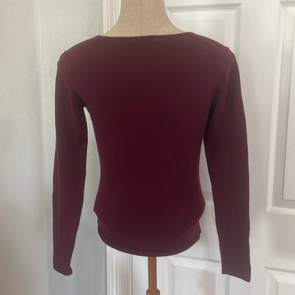 Jacob sweater pullover long sleeve V-neck lightweight cotton burgundy red size S